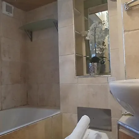 Bright 2bdr Sandymount Near Sea شقة